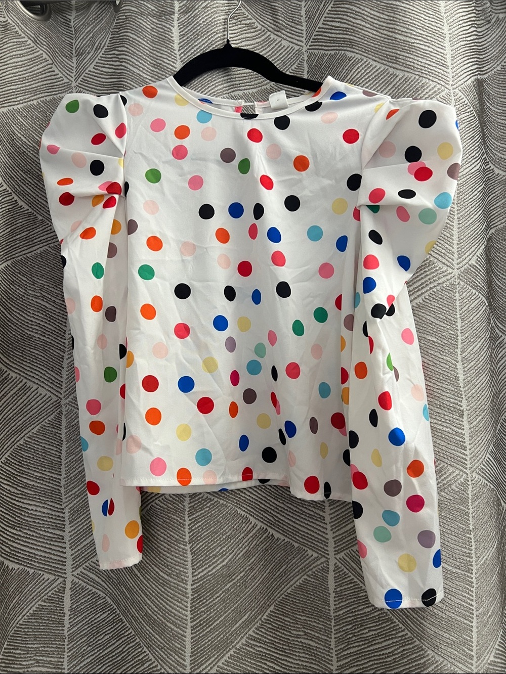 SHEIN White Kids Size 10Y Clothing Tag Close-Up